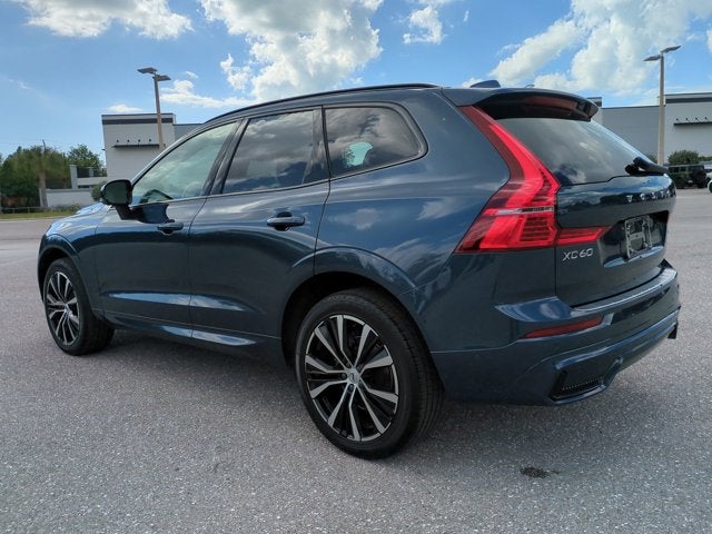 2023 Volvo XC60 Plus Dark Theme