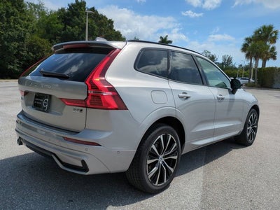 2023 Volvo XC60 Plus Dark Theme