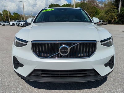 2024 Volvo XC40 Plus Bright Theme