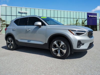 2023 Volvo XC40 Ultimate Bright Theme