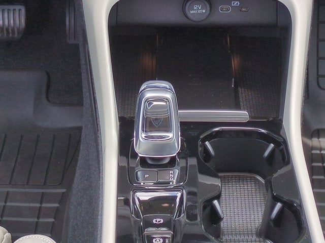 2023 Volvo XC40 Ultimate Bright Theme