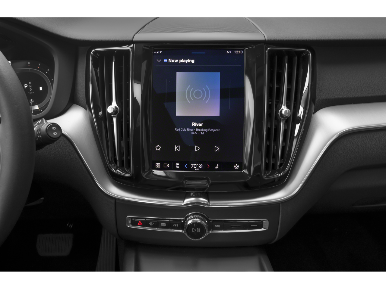 2025 Volvo XC60 Plus