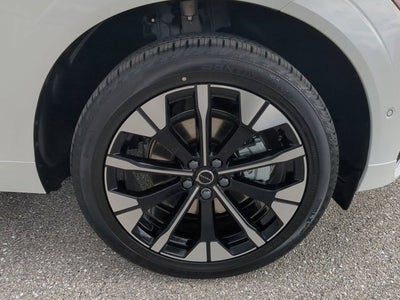 2026 Volvo XC60 Plus