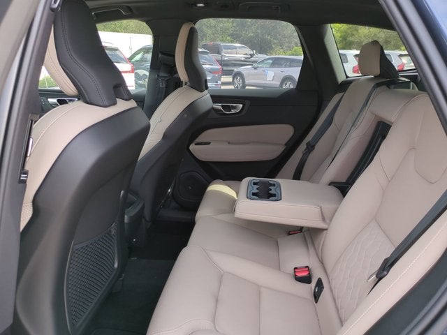 2026 Volvo XC60 Plus