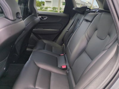 2025 Volvo XC60 Core