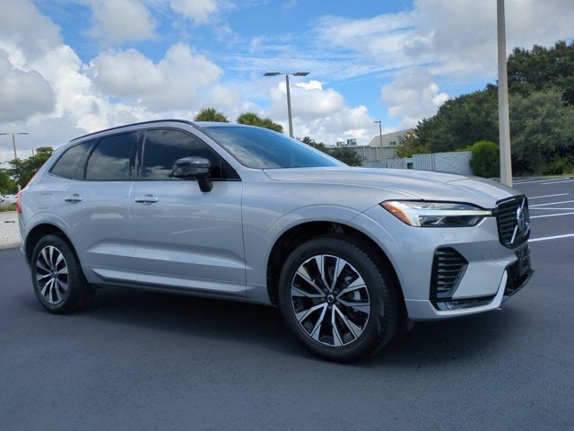 2025 Volvo XC60 Core
