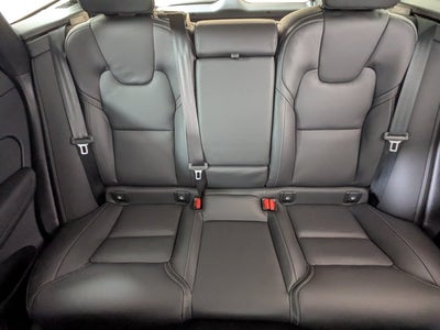 2026 Volvo XC60 B5 AWD Ultra