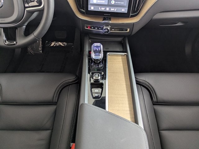 2026 Volvo XC60 B5 AWD Ultra