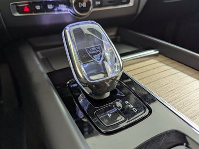 2026 Volvo XC60 B5 AWD Ultra