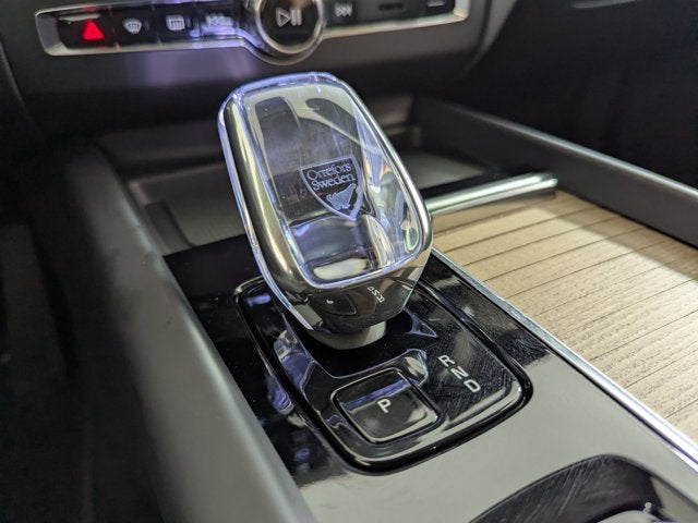 2026 Volvo XC60 B5 AWD Ultra