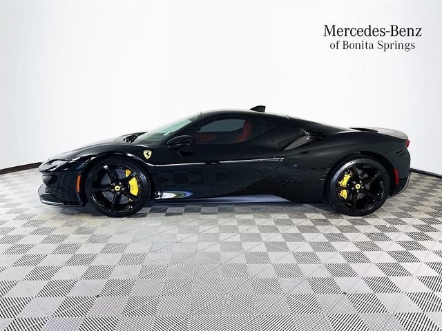 2023 Ferrari SF90 Stradale Base