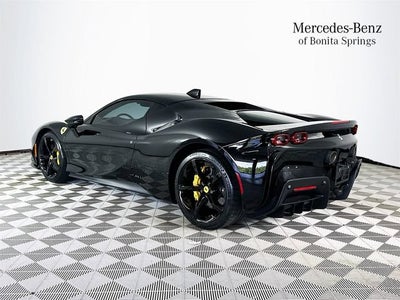 2023 Ferrari SF90 Stradale Base