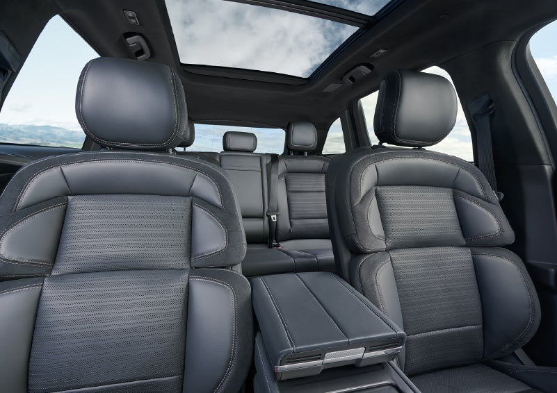 The spacious second row and available panoramic Vista Roof® is shown. | Gary Yeomans Lincoln in Daytona Beach FL