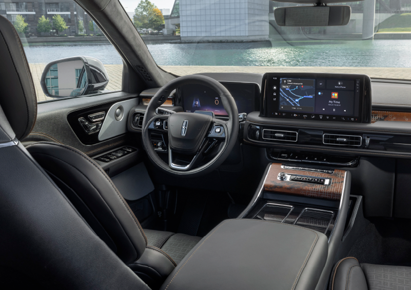 The interior of the 2025 Lincoln Aviator® SUV is shown parked with a view of a harbor through the windshield. | Gary Yeomans Lincoln in Daytona Beach FL