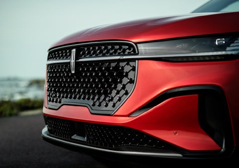 The sleek grille of a 2025 Lincoln Nautilus® SUV with the available Jet Appearance Package makes a bold statement. | Gary Yeomans Lincoln in Daytona Beach FL