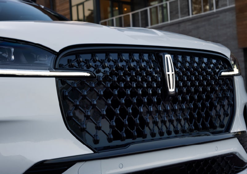 The front grille of a 2026 Lincoln Aviator® SUV is shown. | Gary Yeomans Lincoln in Daytona Beach FL