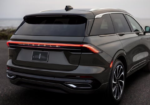 The rear of a 2026 Lincoln Black Label™ Nautilus® SUV displays full LED rear lighting. | Gary Yeomans Lincoln in Daytona Beach FL