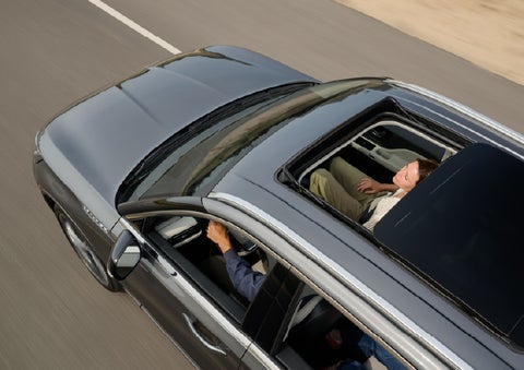 The available panoramic Vista Roof® of a 2027 Lincoln Aviator® SUV is open. | Gary Yeomans Lincoln in Daytona Beach FL